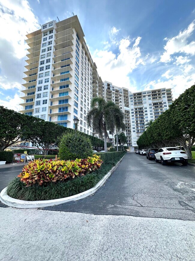 Photo - 1801 S Flagler Dr Unit 211