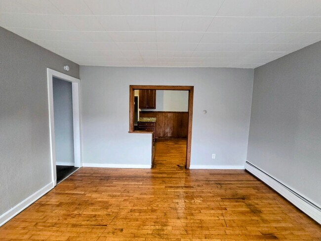 Photo - 419 Front St Unit 3