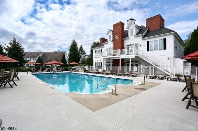 Photo - 201 Swathmore Dr