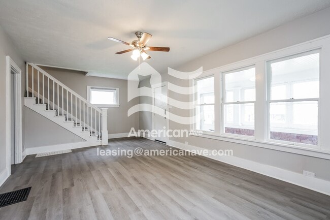 Photo - 228 E Victoria St