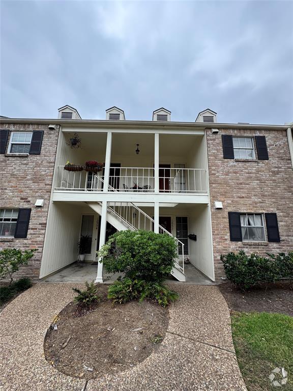 Building Photo - 12992 Trail Hollow Dr Unit A Rental