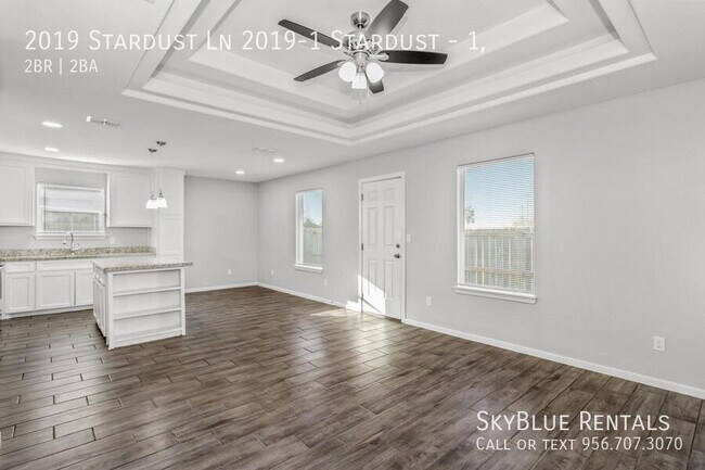 Building Photo - 2019 Stardust Ln Unit 1,
