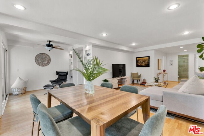 Photo - 11789 Montana Ave Condo Unit 15