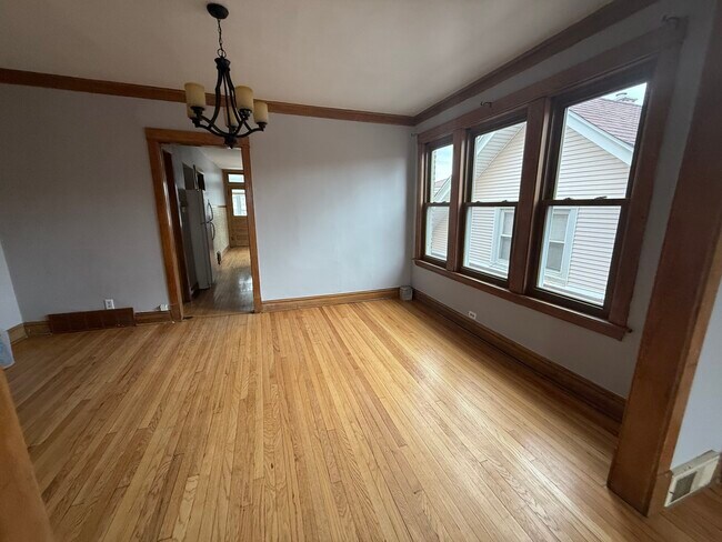 Photo - 5219 W Cuyler Ave Unit 2W