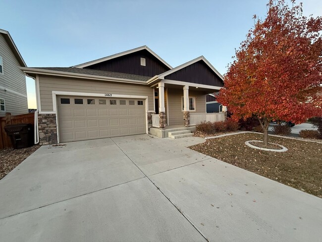 Building Photo - Spacious Modern 5-Bedroom Ranch Home in Hidden Valley Farm