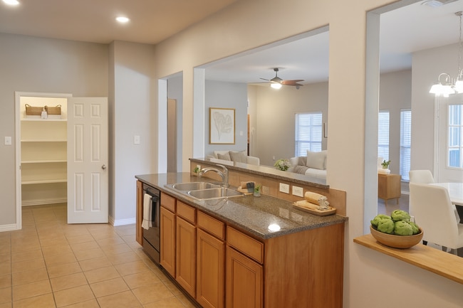 Photo - 7656 Lancaster Gate