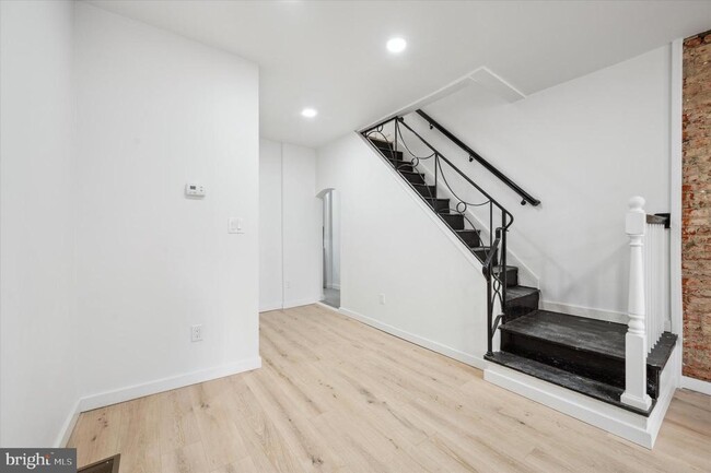 Photo - 1853 Tulip St