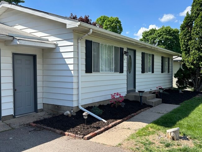 Photo - 386 1st Ave SE