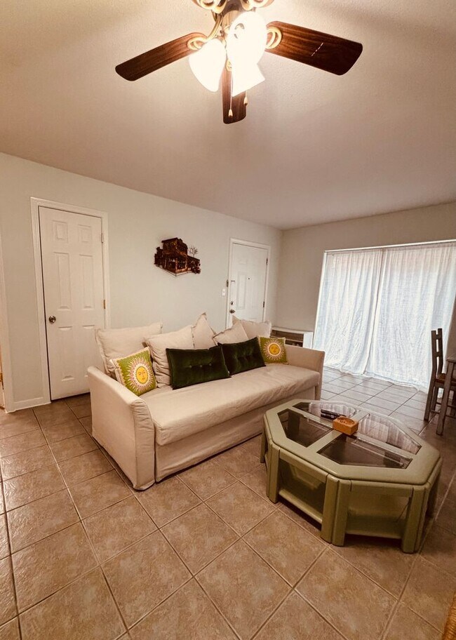 Photo - 215 Postoffice St Unidad 215 Post Office #405