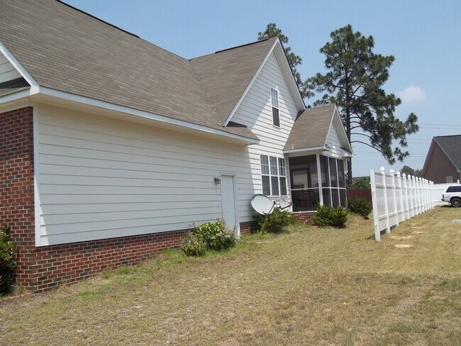Photo - 4 Bedroom 3 Full Baths! Coming Available after 08/31/26!