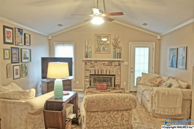 Photo - 102 McDermotts Way