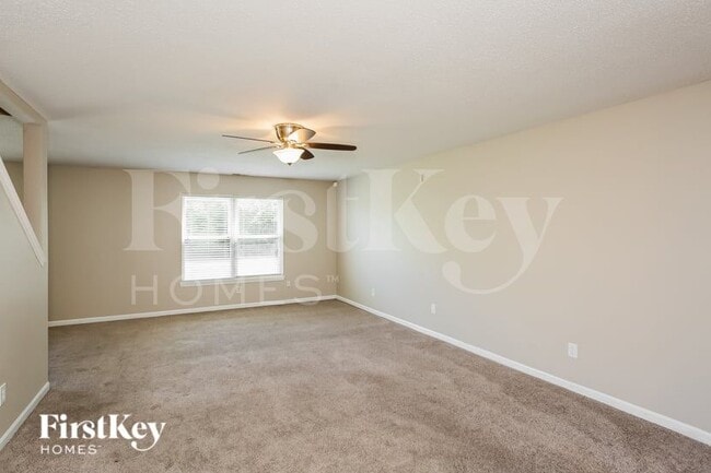 Photo - 5971 Liverpool Ln