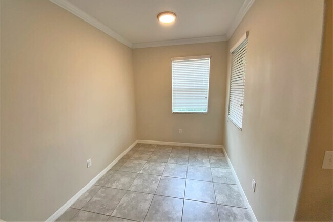 Photo - 10667 Lake Montauk Dr