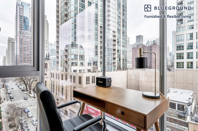 8 E Huron St Unidad SI FL8-ID838
