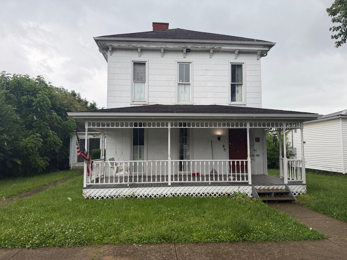Photo - 102 E 4th St Unidad A