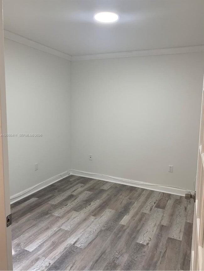 Photo - 323 Navarre Ave Unit 203