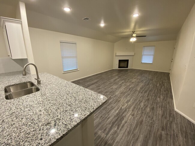 Photo - 2424 Alta Vista Ln