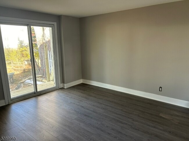 Photo - 129 Bergen St