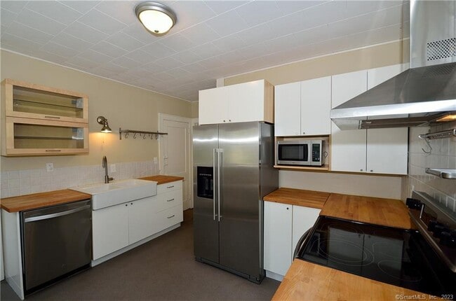 Photo - 27 Argyle Ave