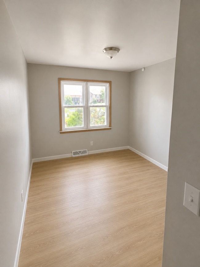 Photo - 3715 Knoll Ridge Dr