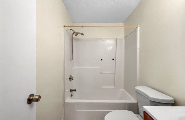 Photo - 18 Chalmers St Unit 18