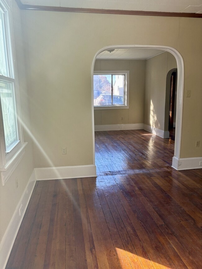 Photo - 833 Fig St