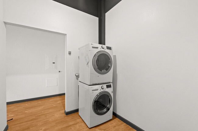 505 Central Lofts