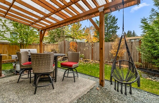 Building Photo - 10213 6th Pl SE