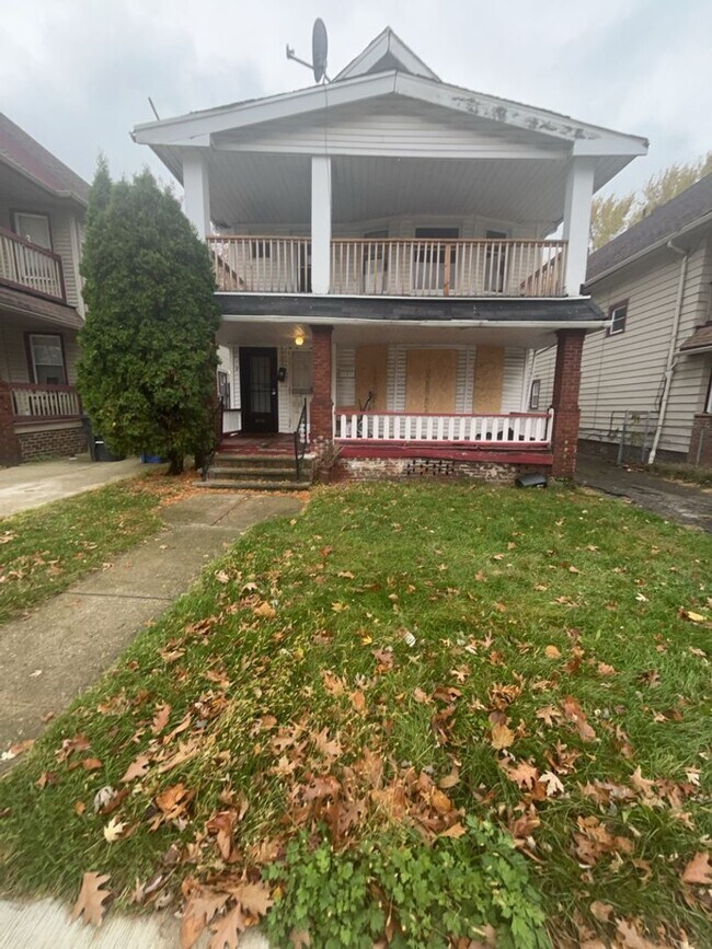 Photo - 1104 E 143rd St Unidad DN - 1104