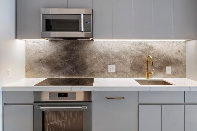 Photo - 55 Lagrange St Unidad 909