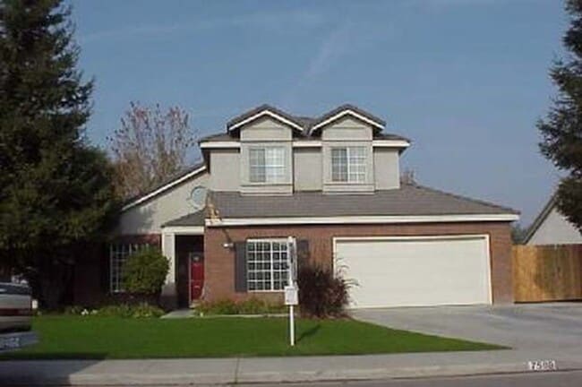 Building Photo - Beautiful Southwest 2-Story House Coming Soon!