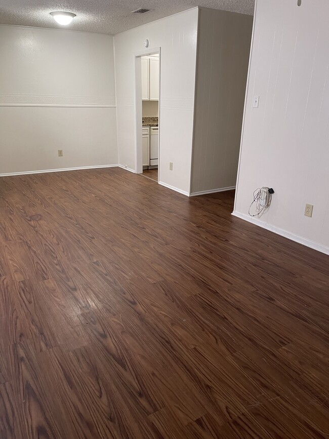 Photo - 4705 Diaz Ave Unidad 4705