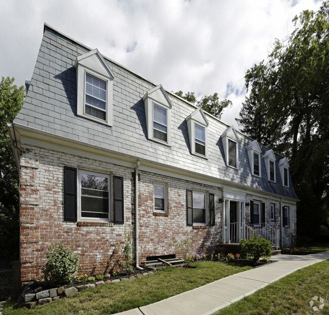 Village Green Apartments Orange, NJ