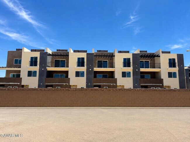 Building Photo - 38225 9th St E