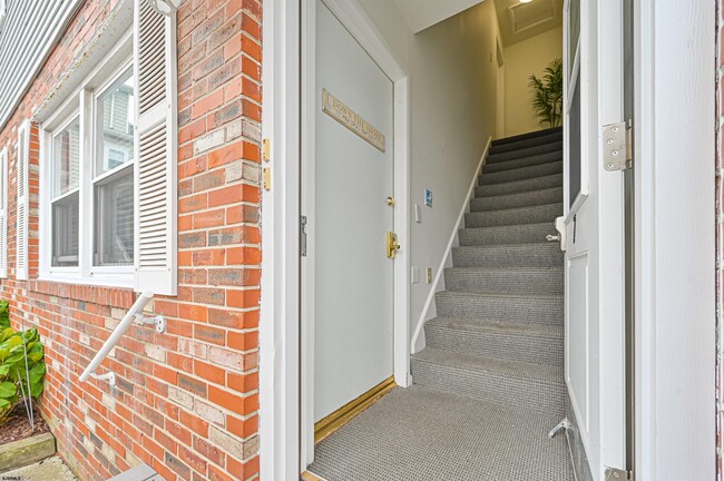 Photo - 9506 Ventnor Ave Unit 7