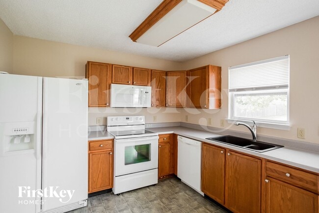 Photo - 744 Adagio Dr