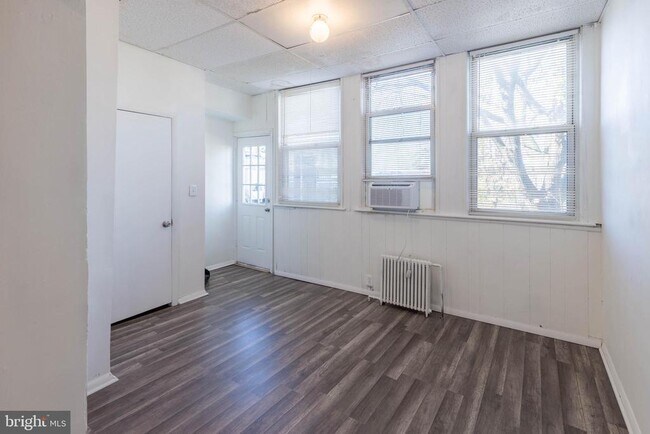 Photo - 4916 7th St NW