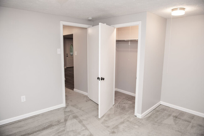 Photo - 2409 W Hardies Rd House