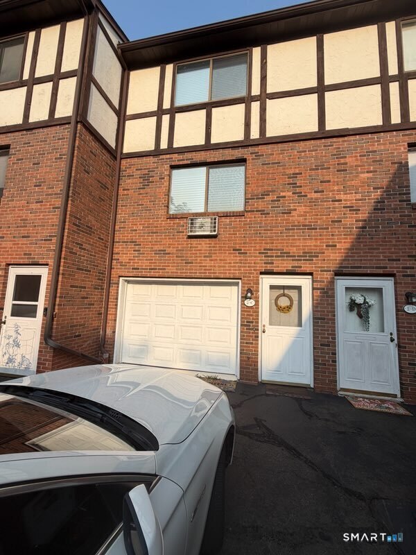 Building Photo - 181 Hicks St Unit 2C