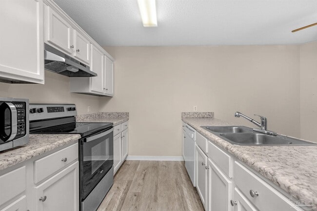 Photo - 2301 W Michigan Ave