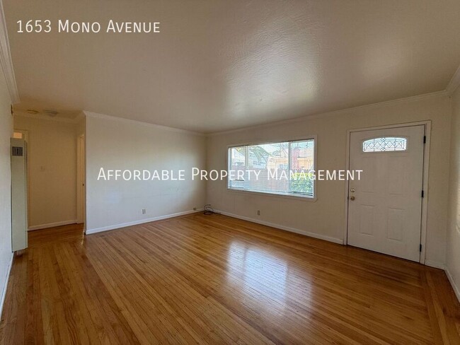 Photo - 1653 Mono Ave