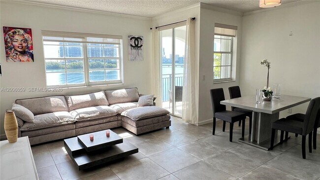 Photo - 3255 NE 184th St Unit 12408