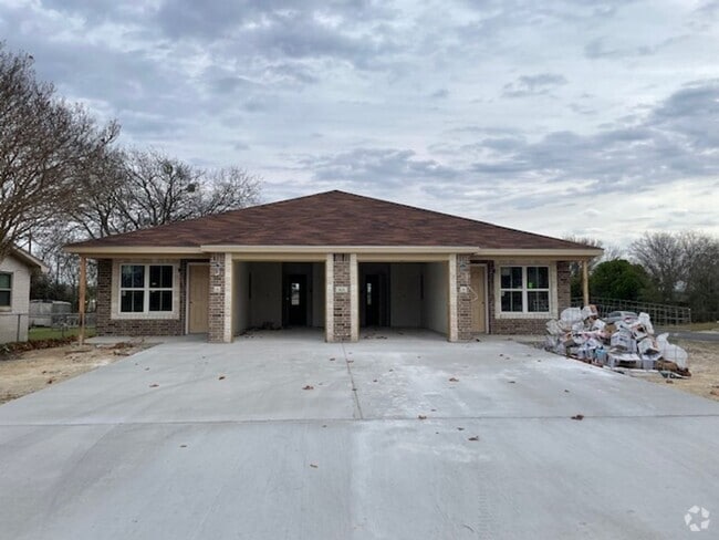 Building Photo - 815 Harley Dr Unit 815 A S Harley Rental