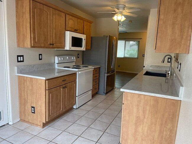 Photo - Small home with all appliances!