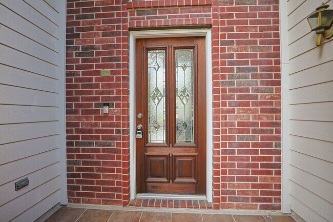 Photo - 10330 Sablebrook Ln