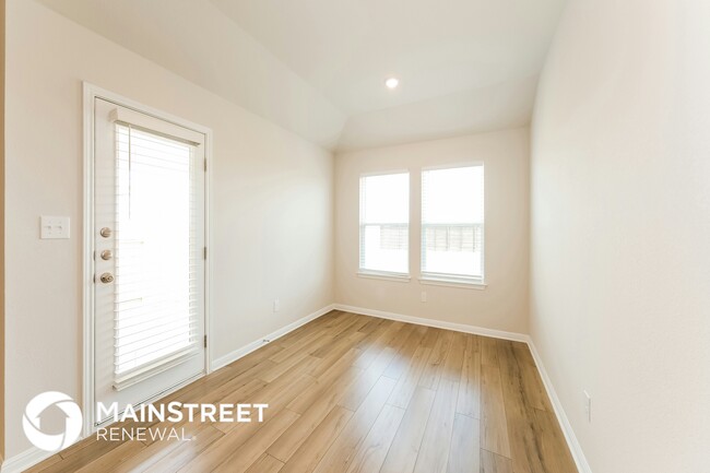 Photo - 1021 Round Bale Rd