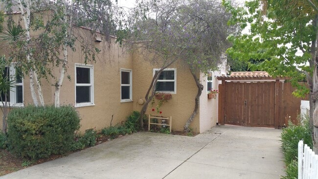 Building Photo - Comstock Unit 01 Rental