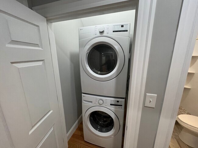 Photo - 15 Harold St Unit 1