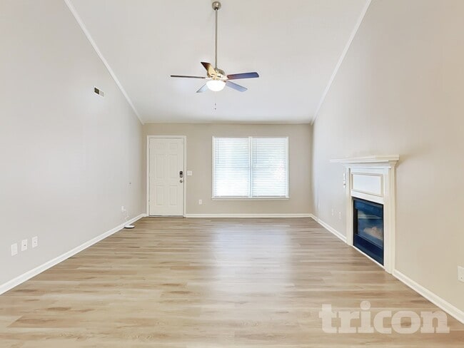 Photo - 113 Cobblestone Cir