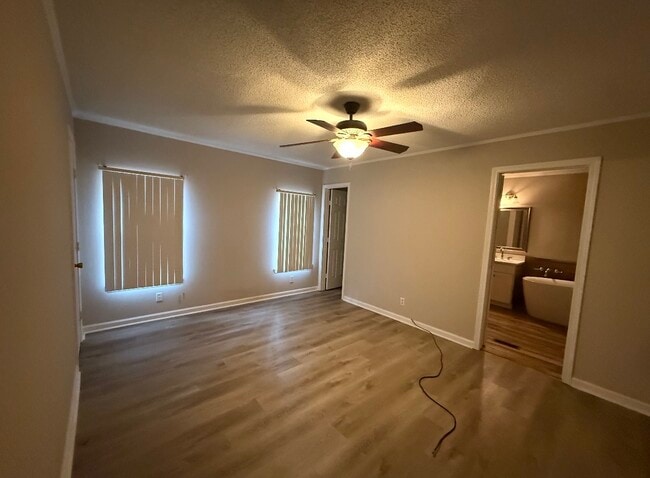 Photo - 3083 Lake Sue Dr